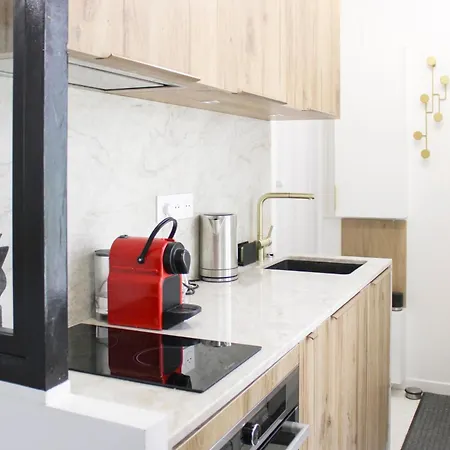 Charm And Comfort In The Heart Of The Marais * Paris